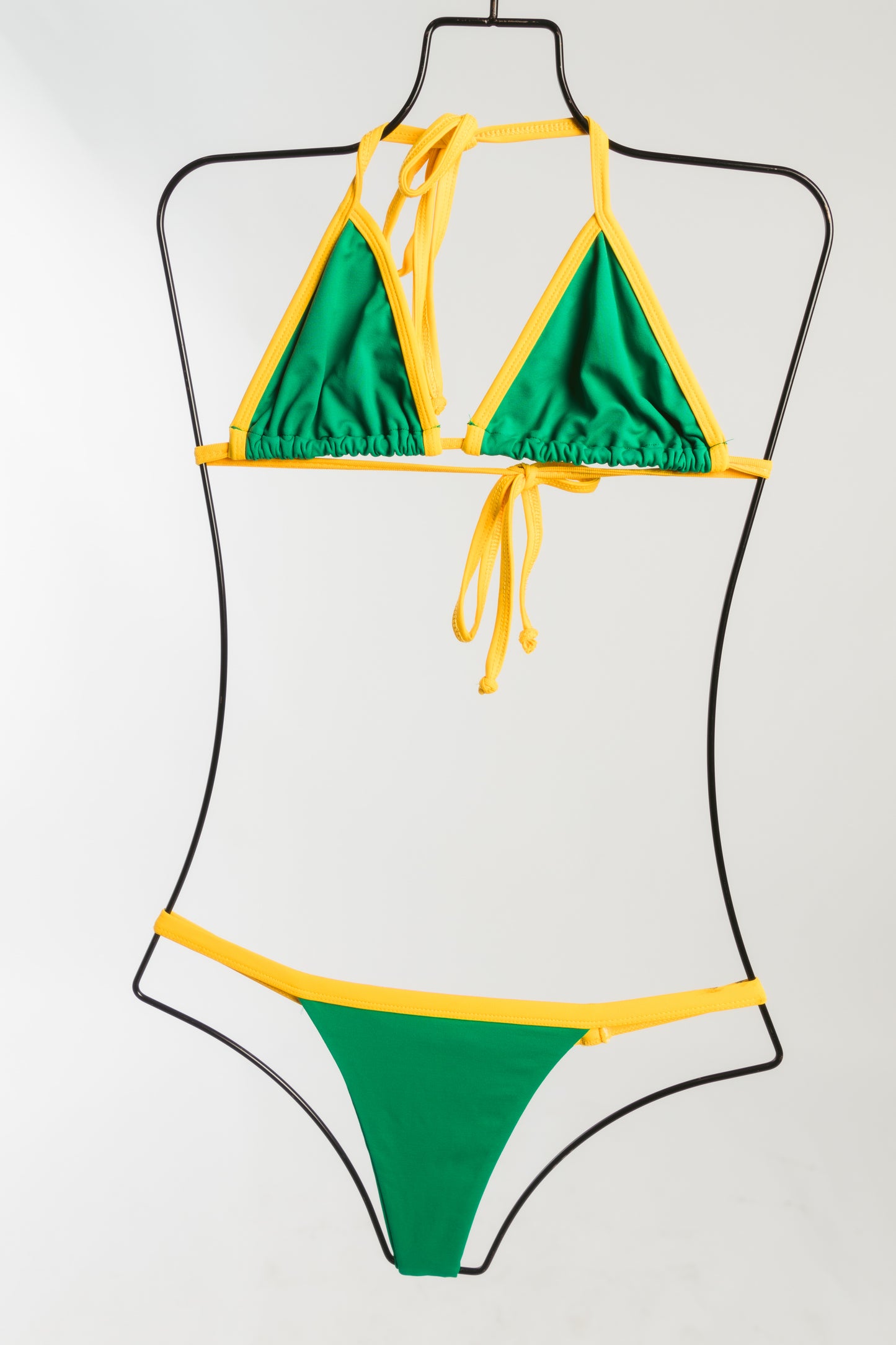Brasileira Triangle Top